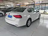 Фото 9 - Volkswagen Lavida