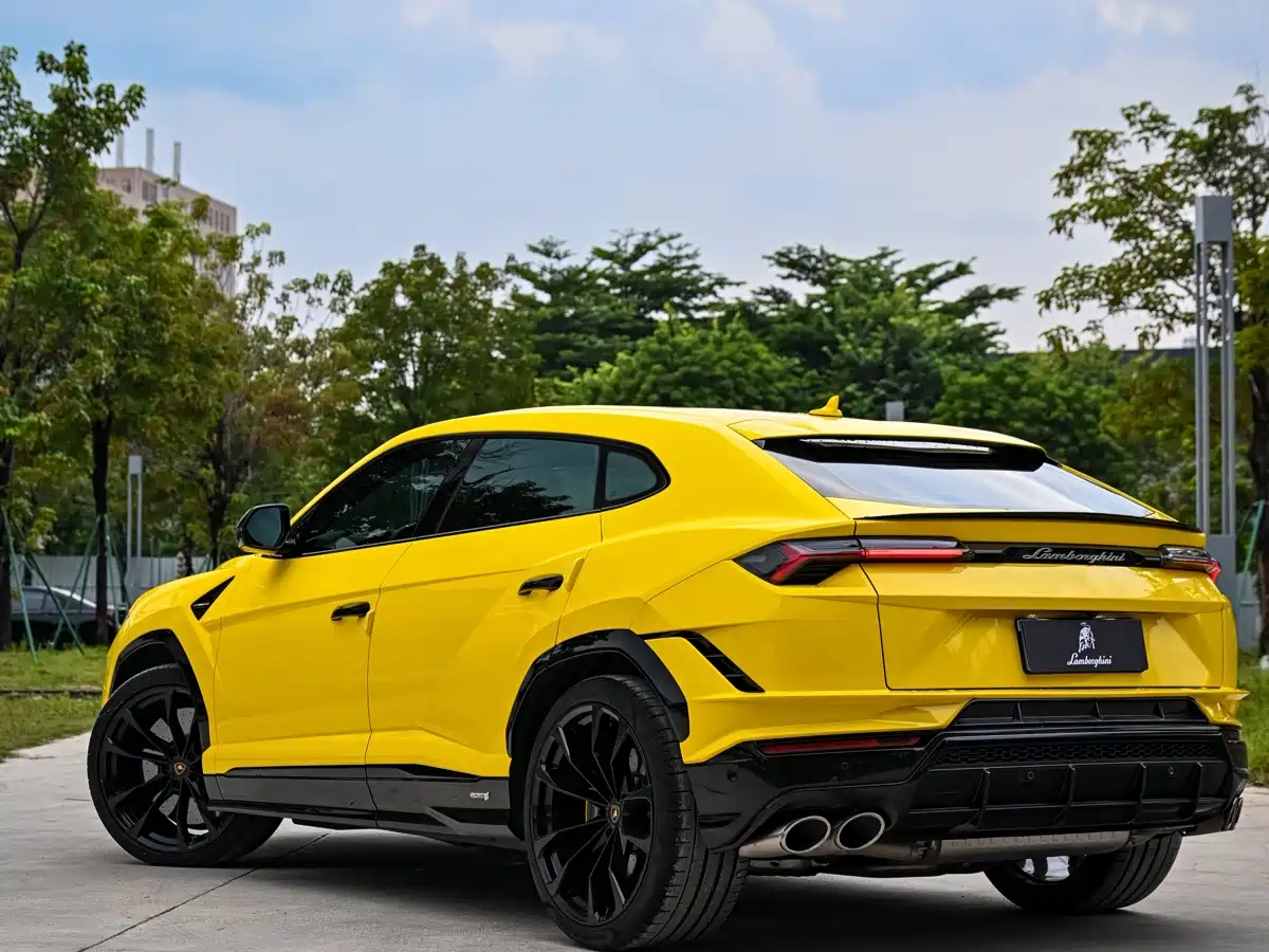 Lamborghini Urus 2024 2023 4.0T V8 S