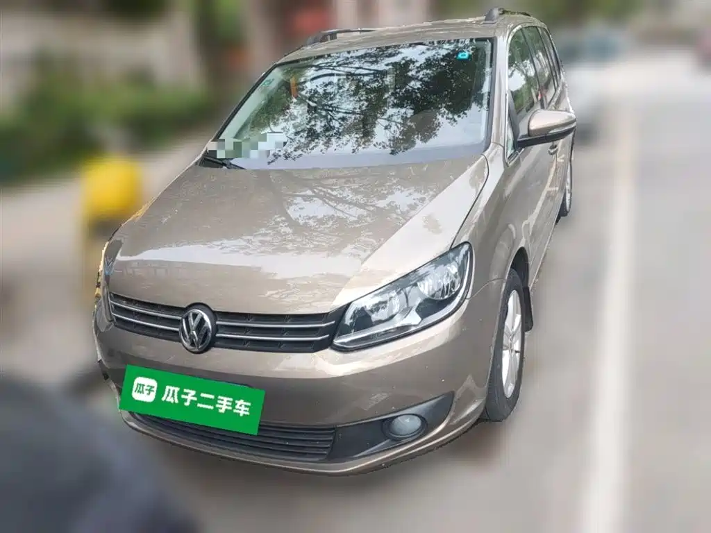 Volkswagen Touran 2015 1.4T Manual Trend Edition 5-seater фото 24
