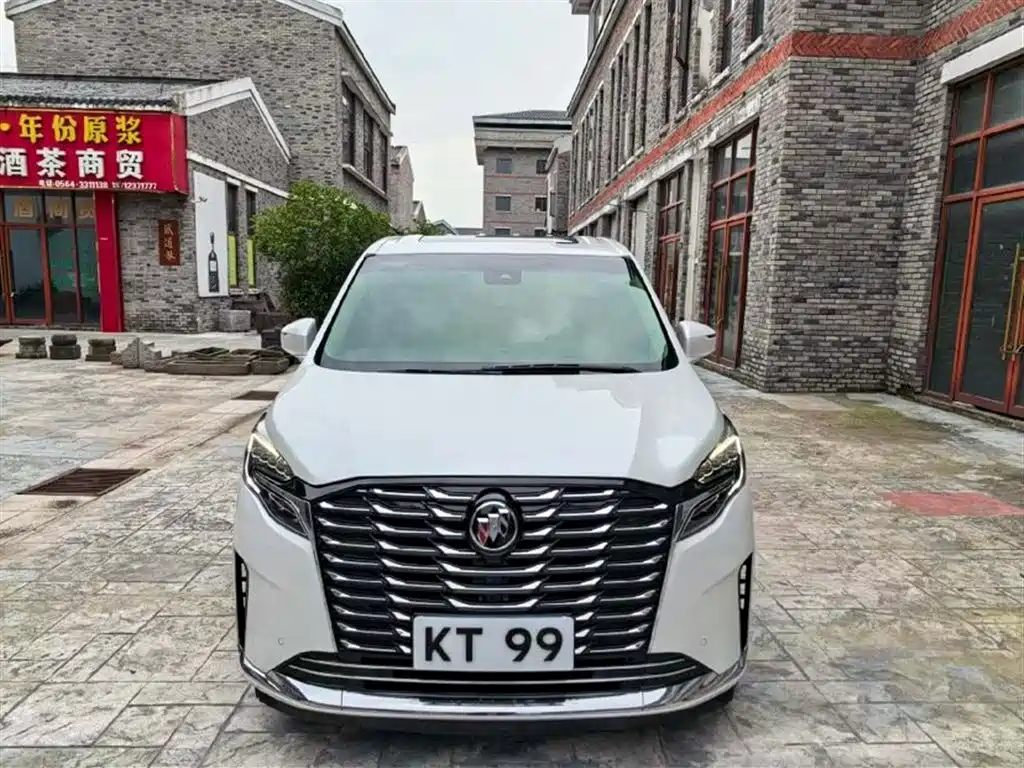 Buick GL8 2022 Avenir 7-Seater Hospitality Edition фото 3