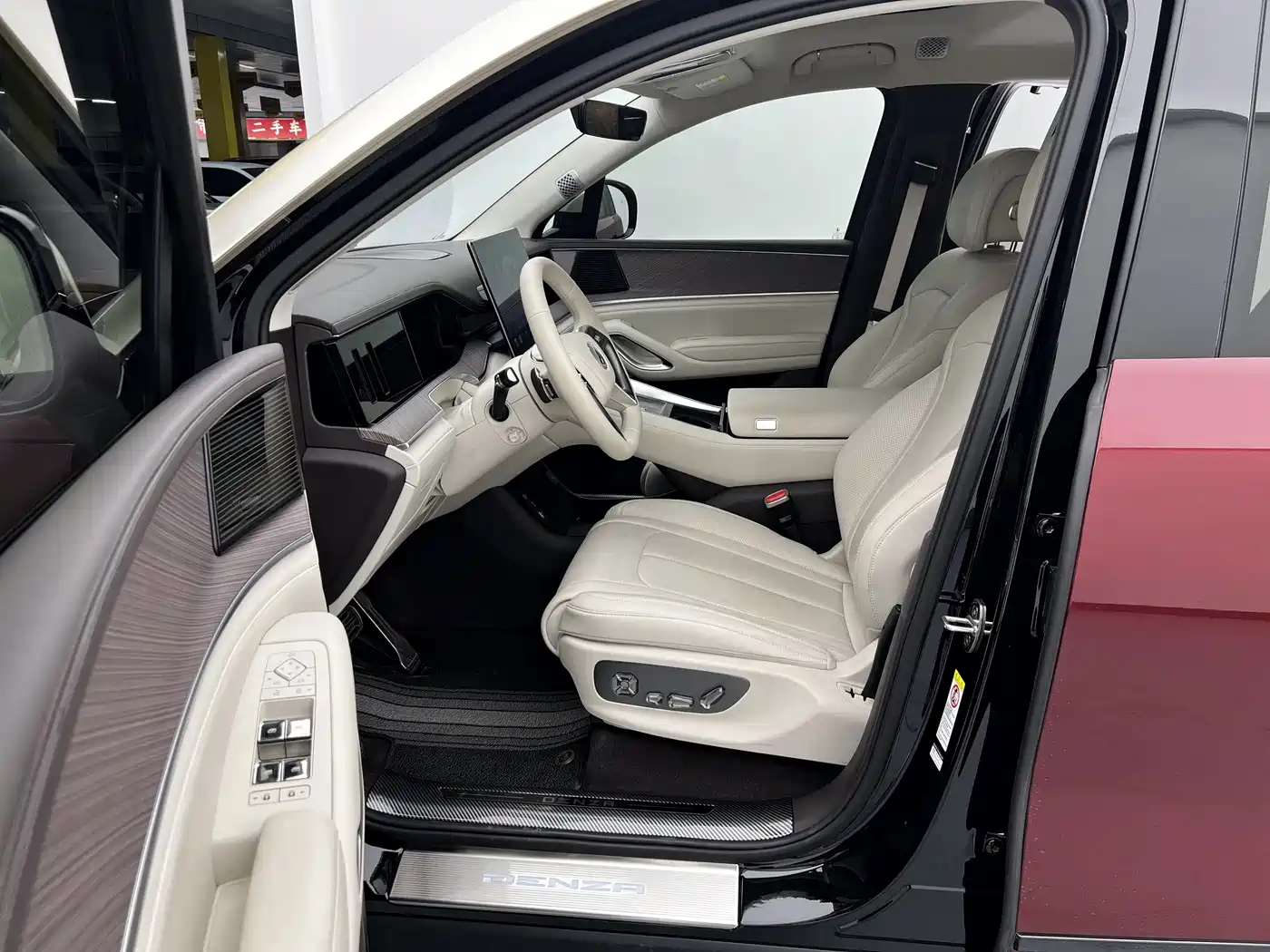 Denza N9 2025 2025 Model Prestige Edition