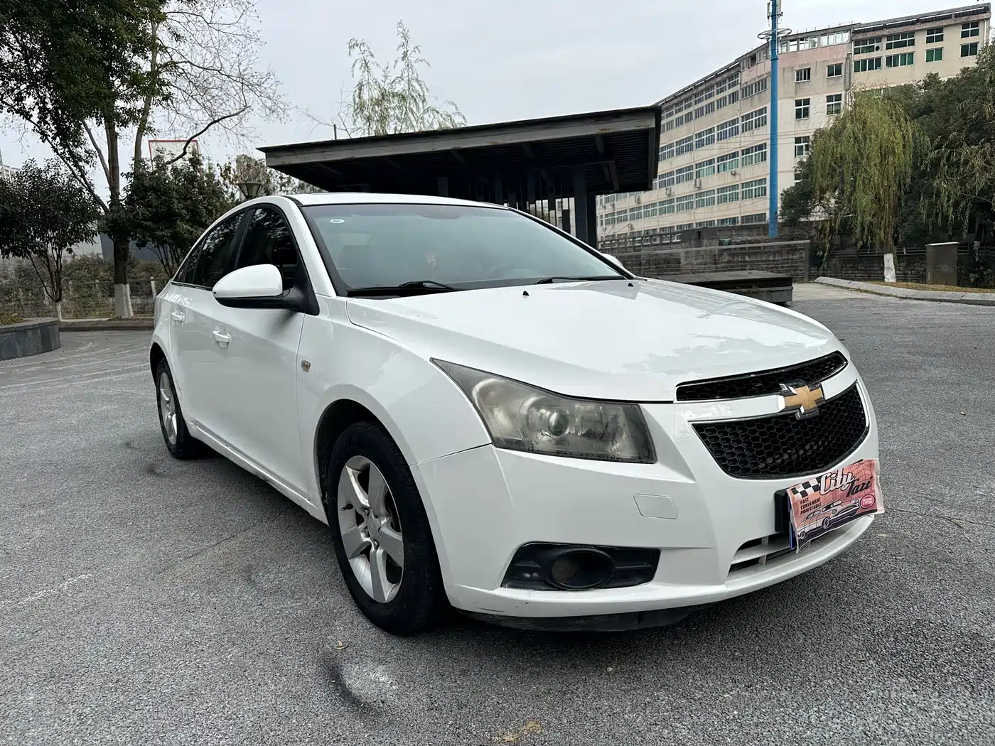 Chevrolet Cruze 2013 Model 1.8L SE AT фото 3