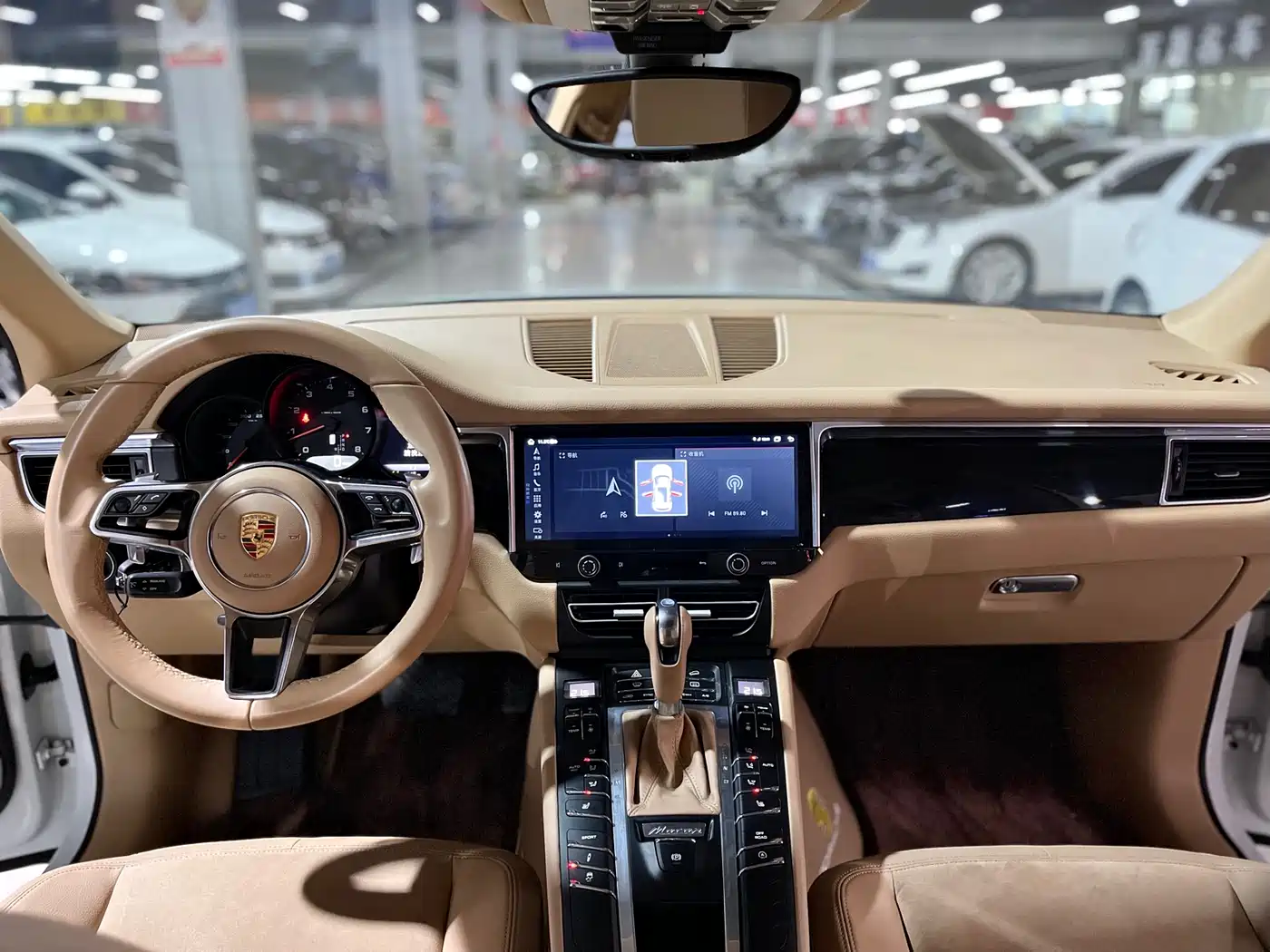 Porsche Macan 2016 Macan 2.0T фото 9