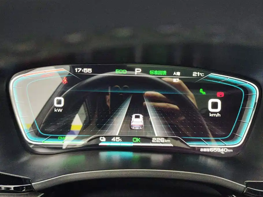 BYD Song PLUS PHEV 2021 EV Flagship фото 14