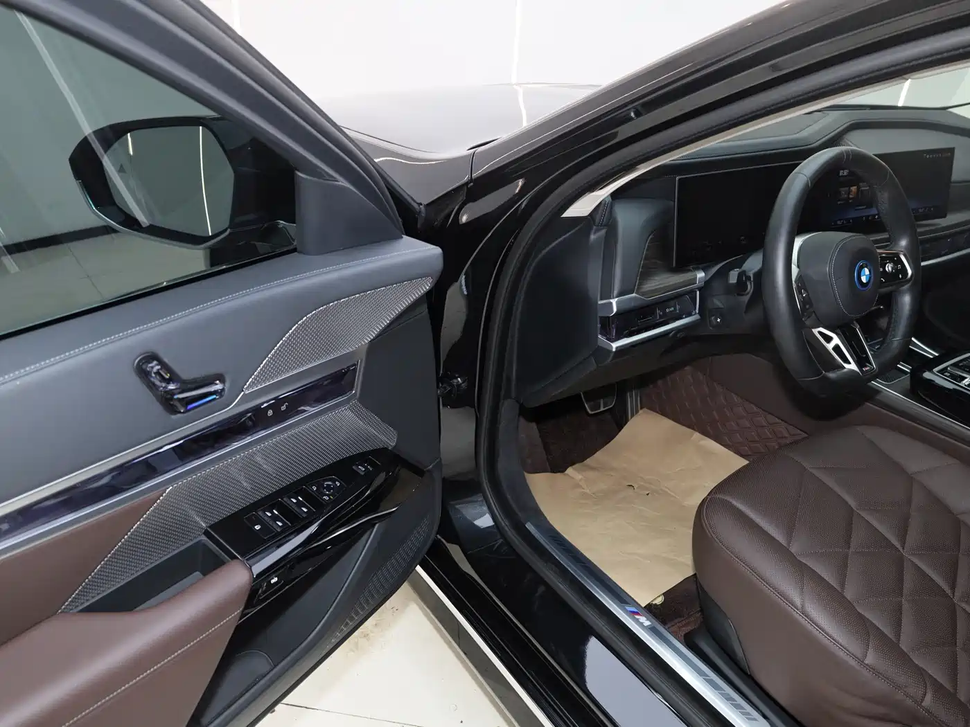 BMW i7, миниатюра 29
