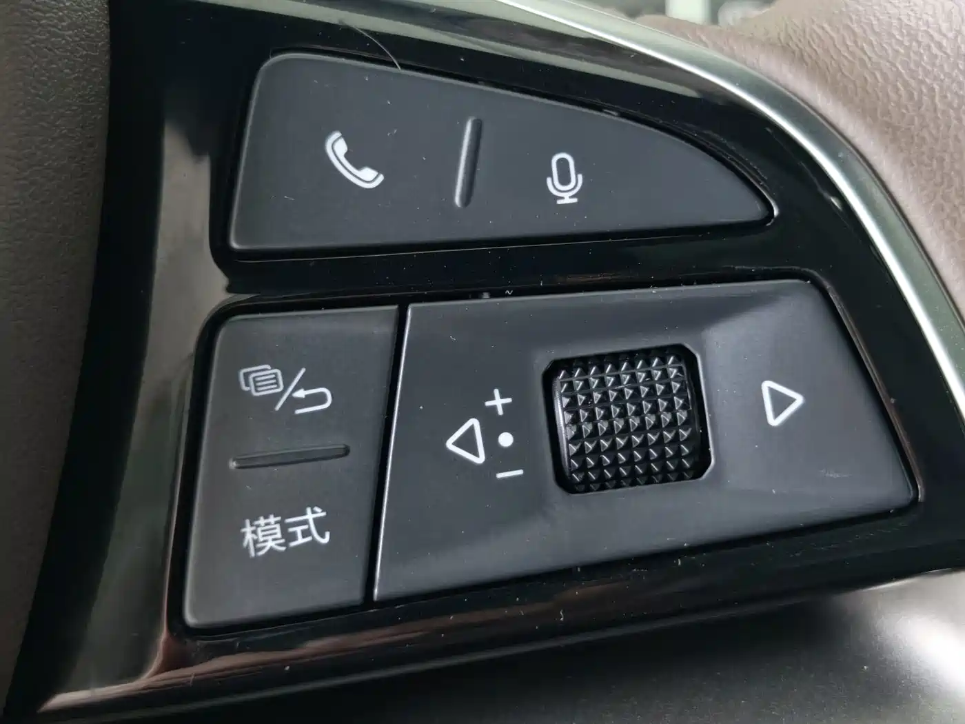 BYD Tang 2021 2021 2.0T Automatic Flagship