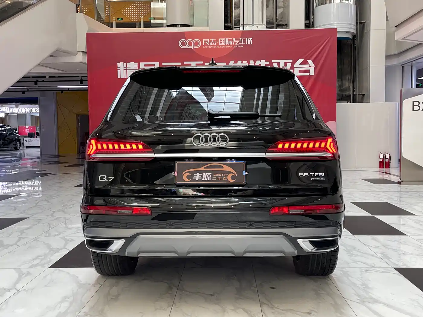 Audi Q7 2023 55 TFSI quattro S line Sport фото 30