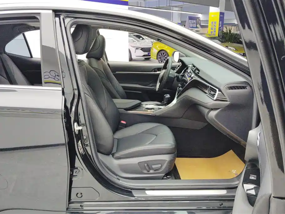 Toyota Camry 2019 Facelift 2.0G Luxury Edition фото 8