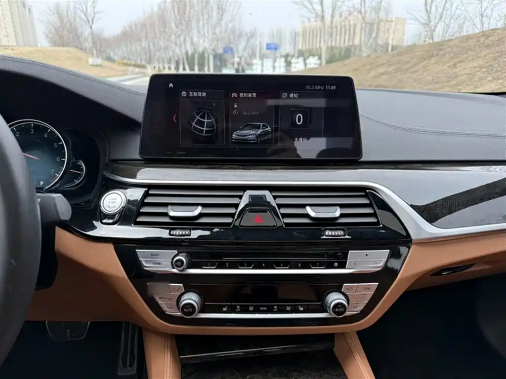 BMW 5 Series 2018 Facelift 530Li Leading M Sport Package фото 6