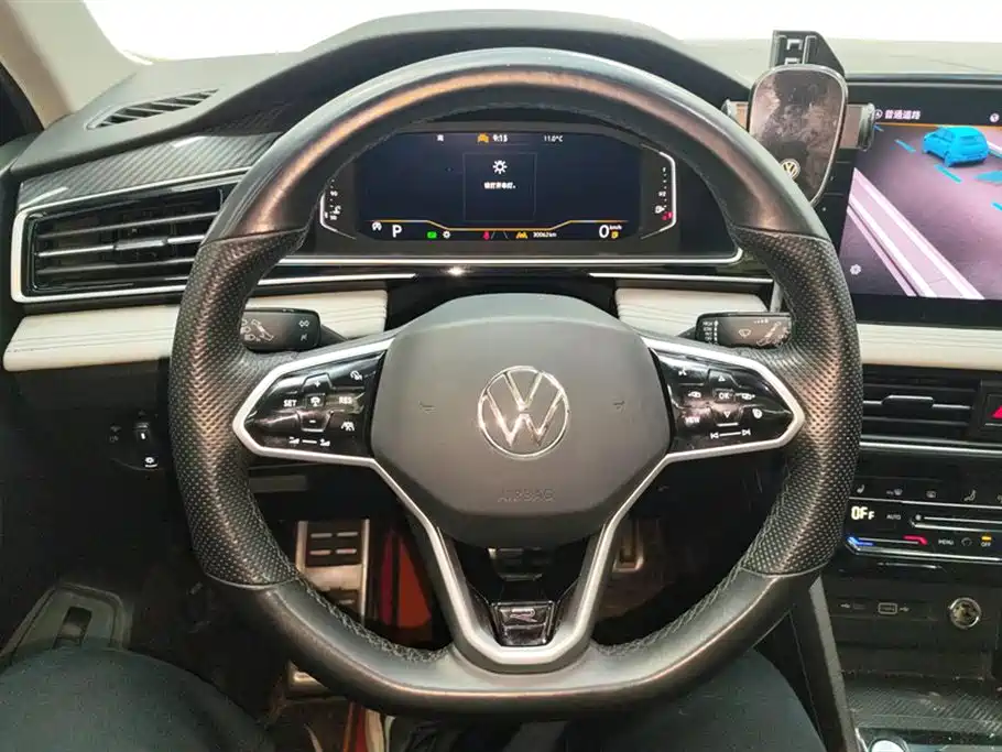 Volkswagen Tiguan L 2023 Facelift 330TSI Auto FWD R-Line Premium фото 15