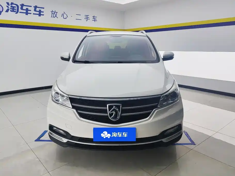 Фото 2 - Baojun 730