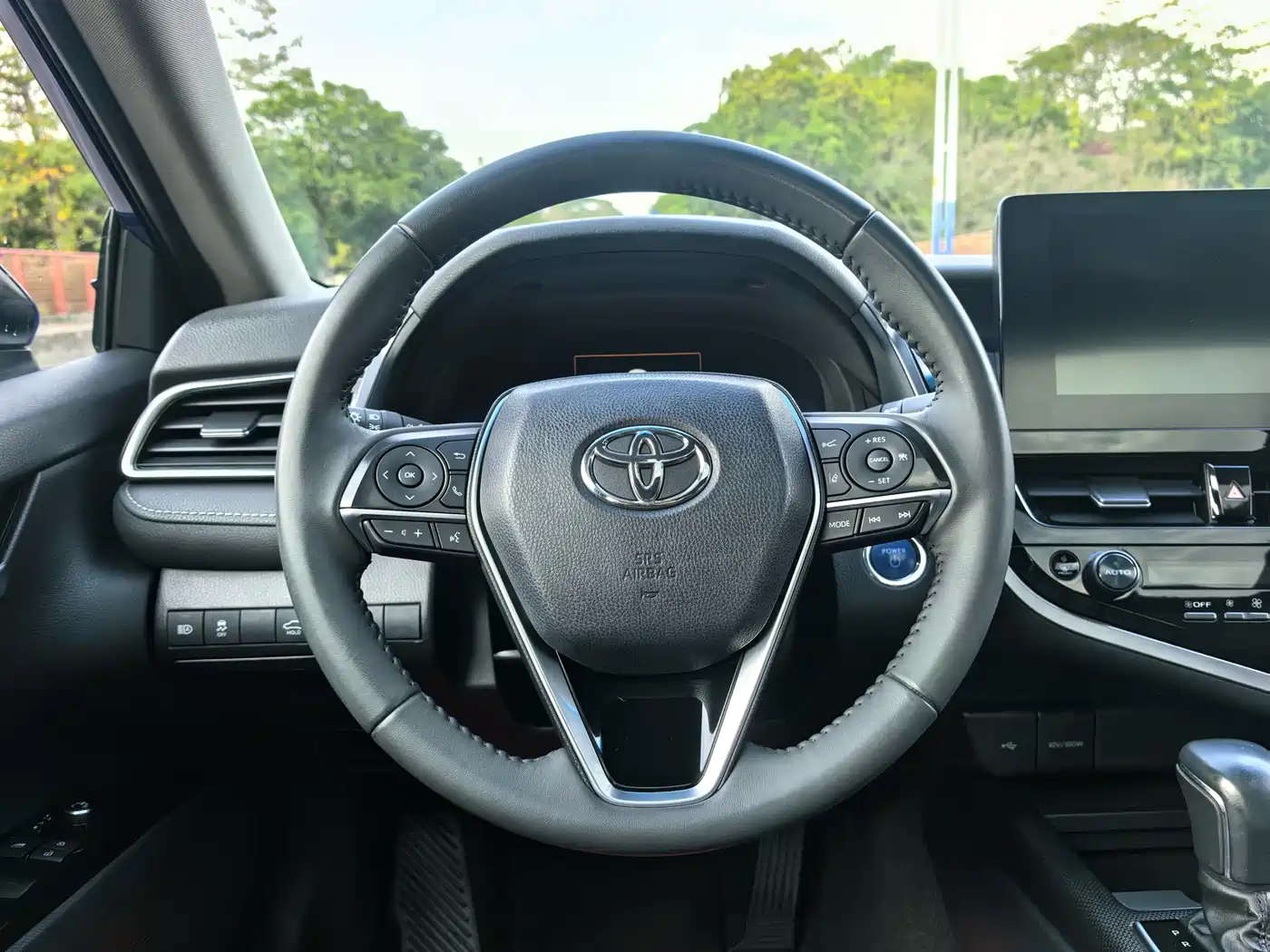 Toyota Camry 2021 Hybrid 2.5HS Fashion Edition фото 16