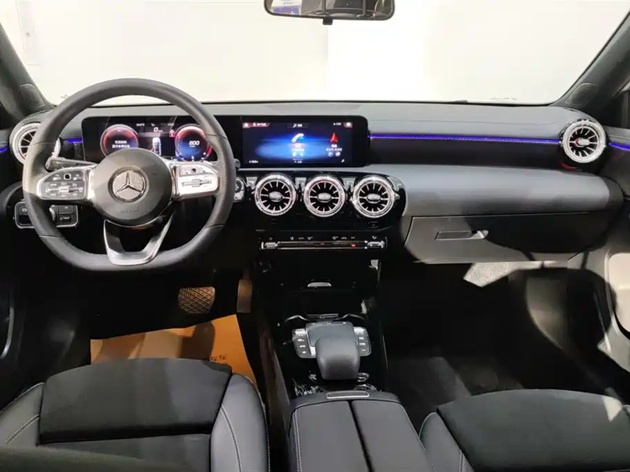 Mercedes-Benz A-Class 2022 Facelift III A 200 L Sport Sedan Fashion фото 12