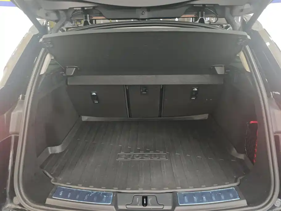 Land Rover Range Rover Evoque 2022 Range Rover Evoque L 249PS R-Dynamic Corinthian Bronze Special Edition фото 4