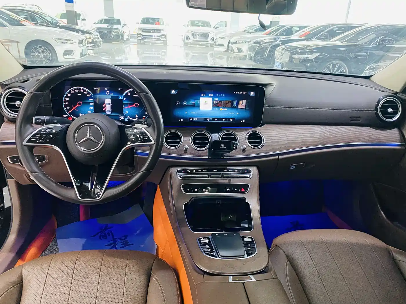 MERCEDES-BENZ E CLASS