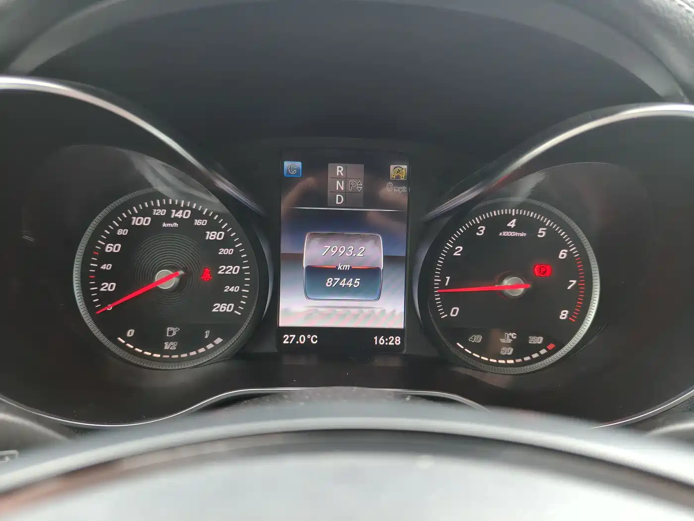 Mercedes-Benz GLC 2019 GLC 260 L 4MATIC Luxury фото 15