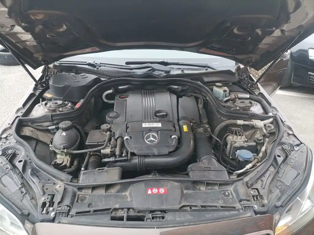 Mercedes-Benz E-Class 2014 Facelift E 260 L Sport фото 10