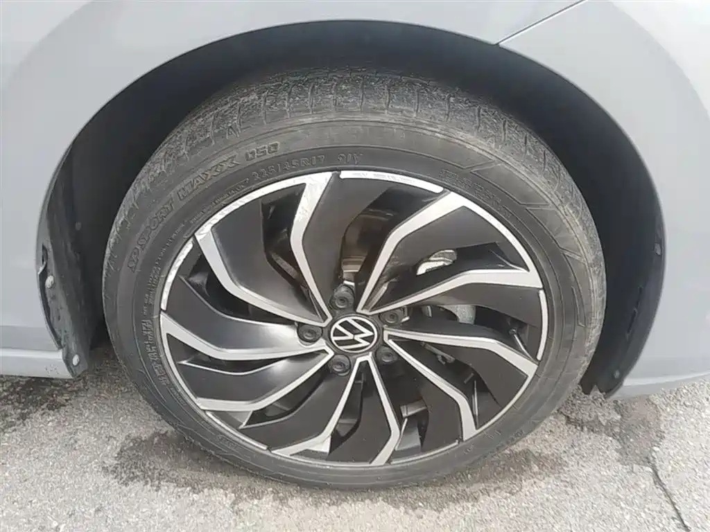 Volkswagen Golf 2023 Facelift 280TSI DSG Pro фото 14