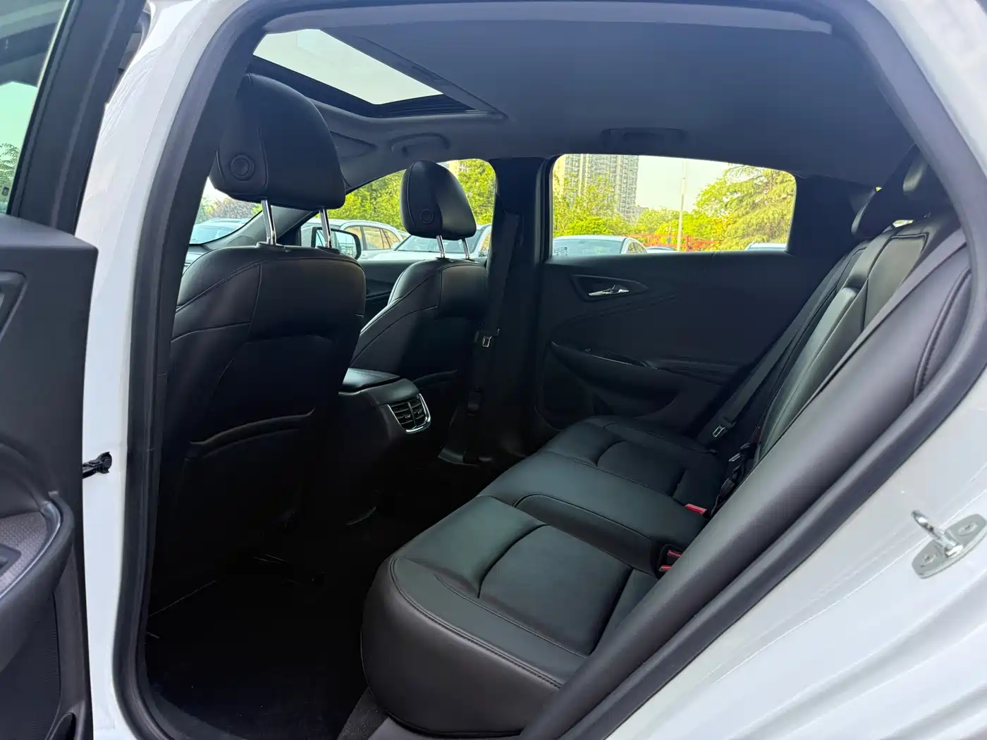 Chevrolet Malibu XL 2017 1.5T Auto Sport Edition фото 6