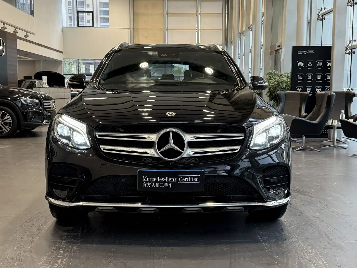 Mercedes-Benz GLC 2019 GLC 300 L 4MATIC Dynamic фото 2