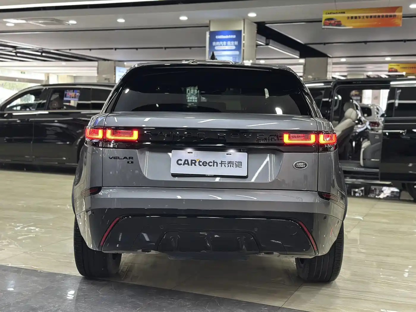 Land Rover Range Rover Velar 2021 2021 P250 Gloss Black Collector's Edition