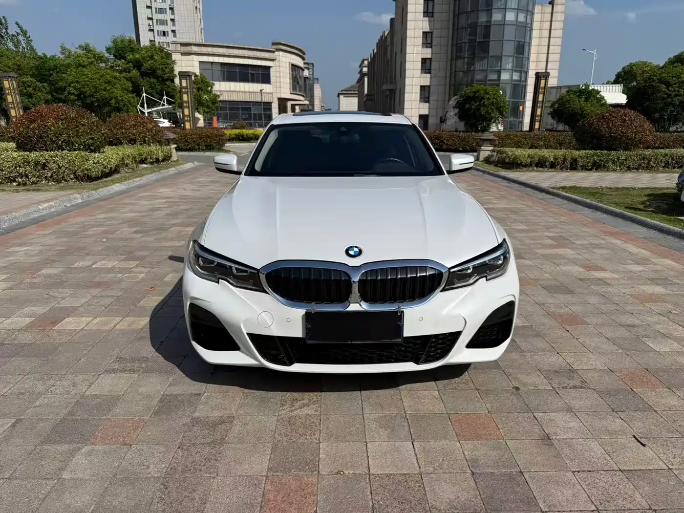 BMW 3 Series 2021 325Li M Sport Package фото 3