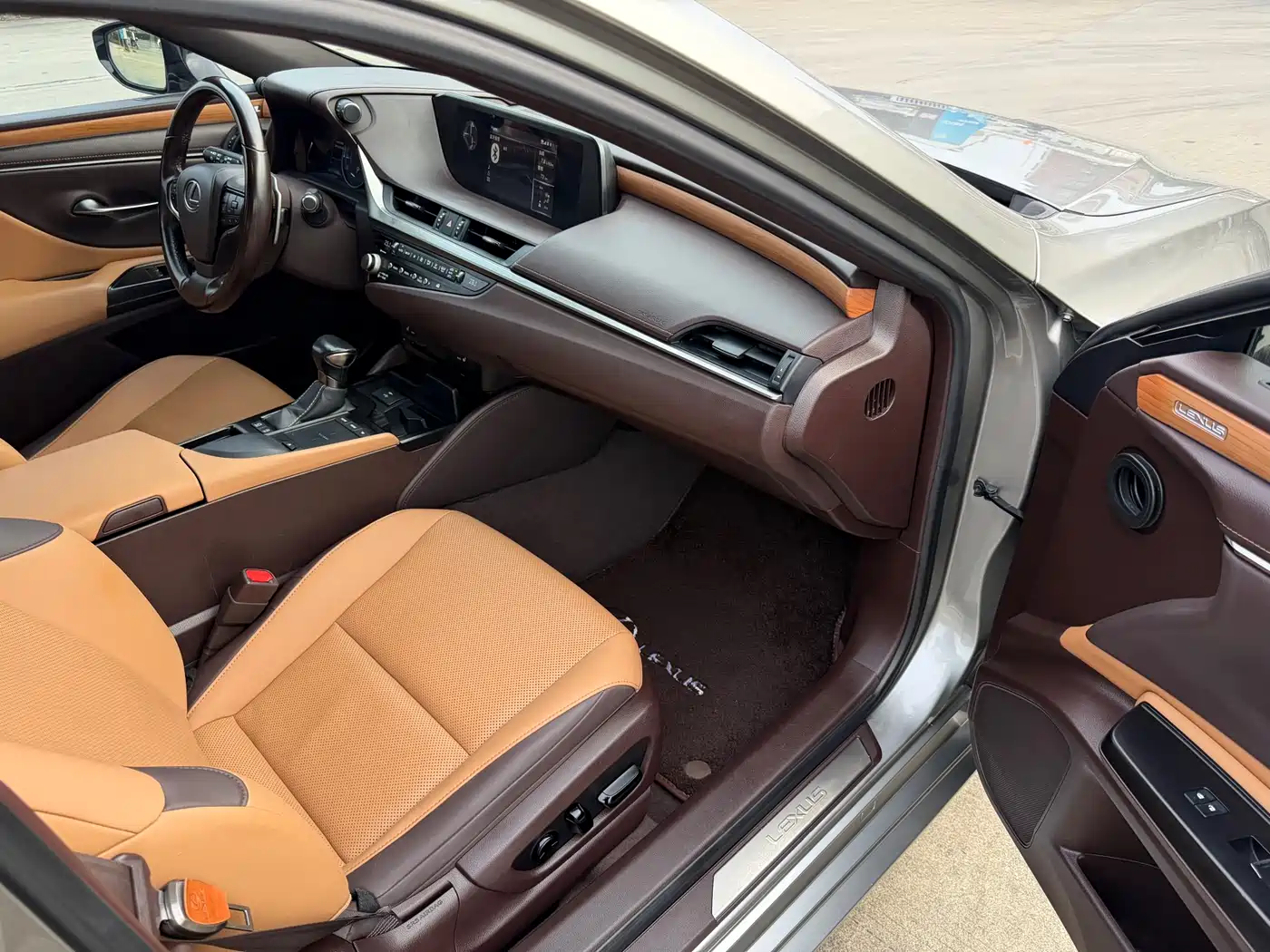 Lexus ES 2018 200 Excellence Edition China V фото 7