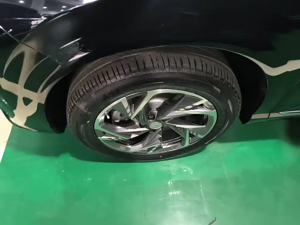 Hongqi HS3 PHEV 2024 2024 PHEV 115km Power Edition