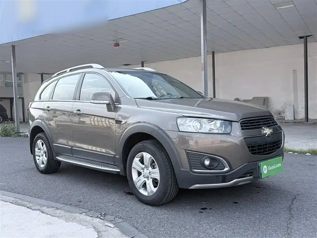 Chevrolet Captiva 2017 2.4L 2WD Luxury Edition 7-Seater фото 17