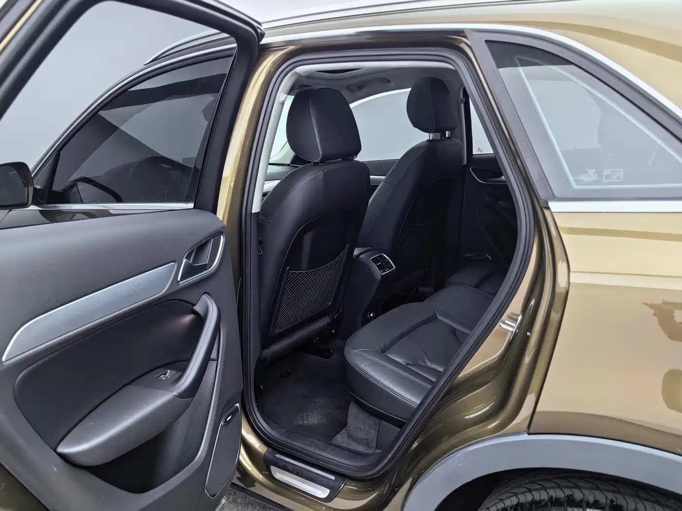 Audi Q3 2018 30th Anniversary Edition 30 TFSI Style фото 11