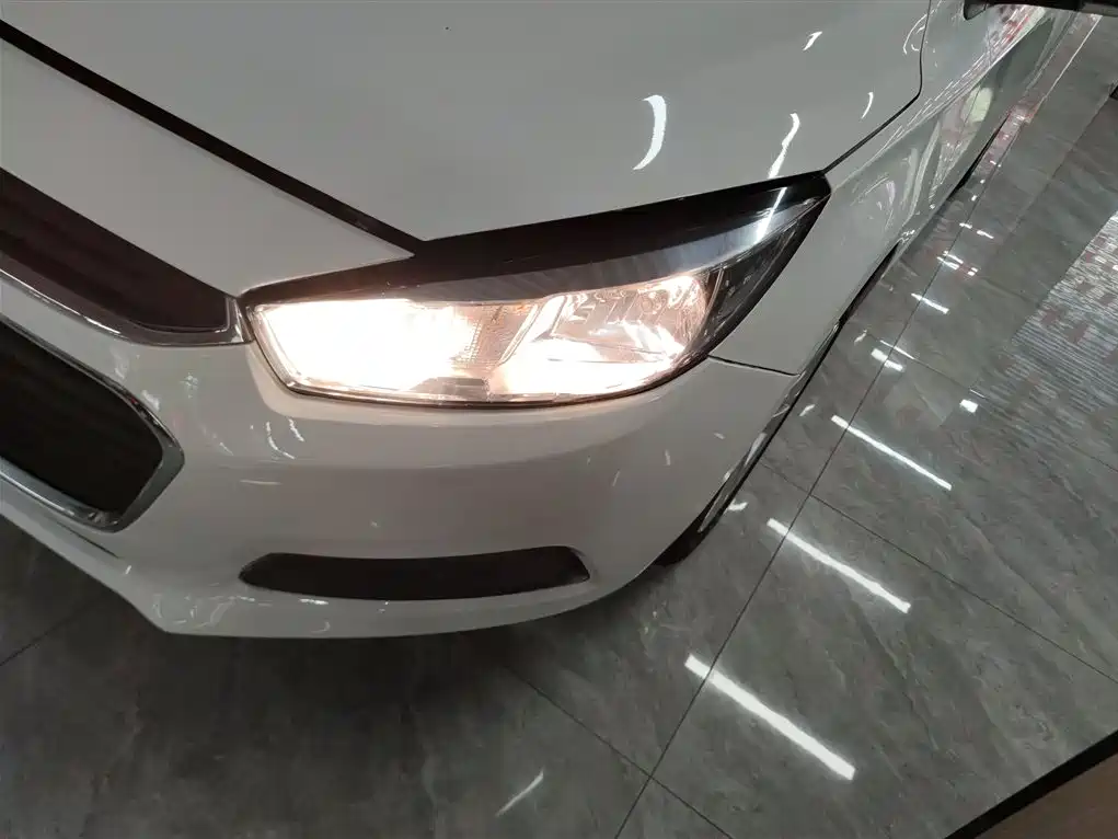 Chevrolet Cruze 2016 1.5L Automatic Fashion Sunroof Edition фото 24
