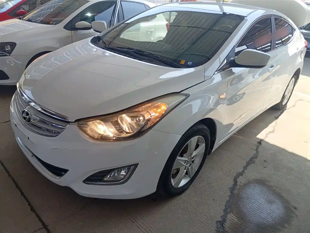 Hyundai Langdong 2012 1.6L Automatic Fashion фото 2