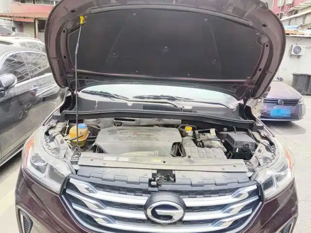 GAC Trumpchi Trumpchi GS4 2018 235T Automatic 2WD Luxury Smart Connect — фото 3