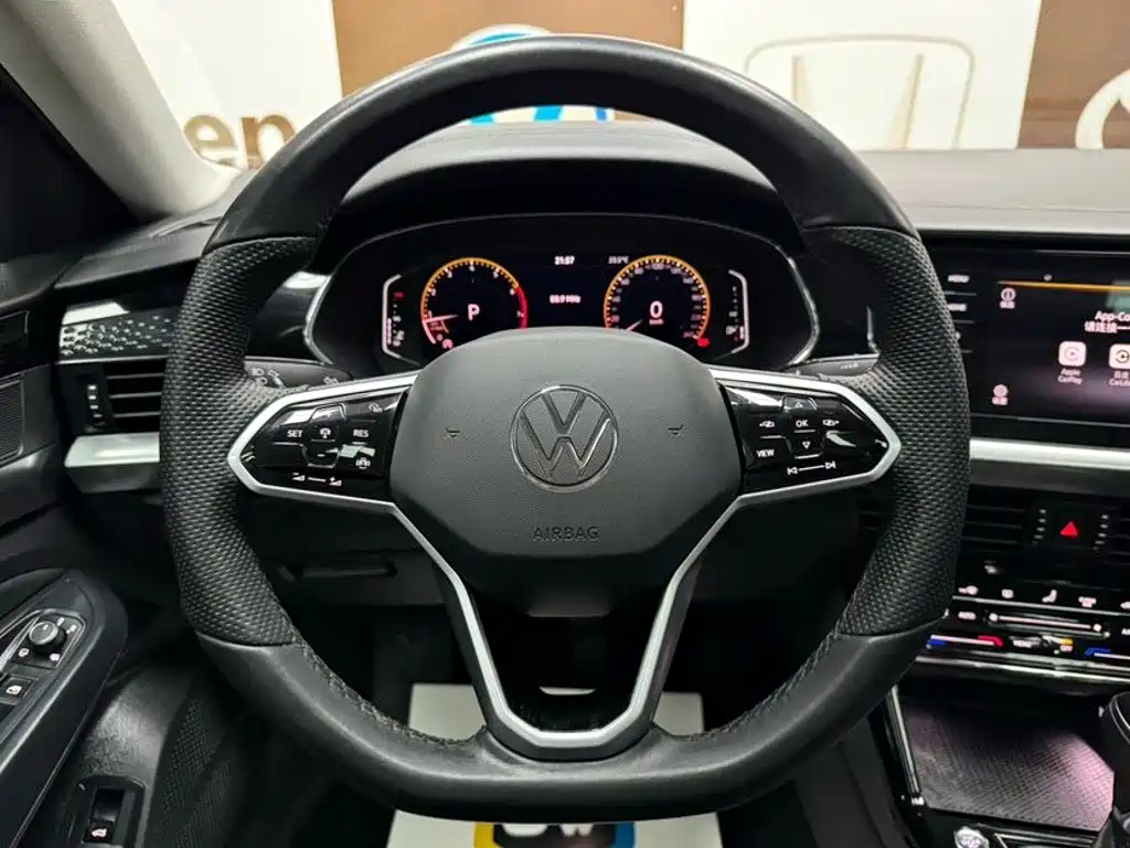 صورة 11 - Volkswagen Passat