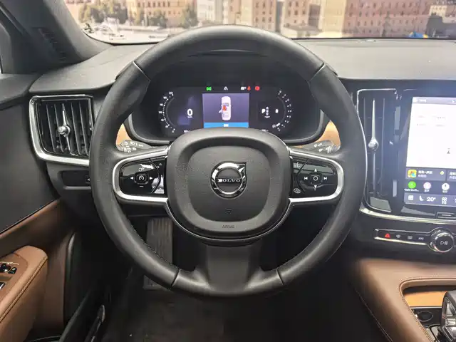 Volvo S90 2025 B5 Zhiyi Luxury Edition — фото 4