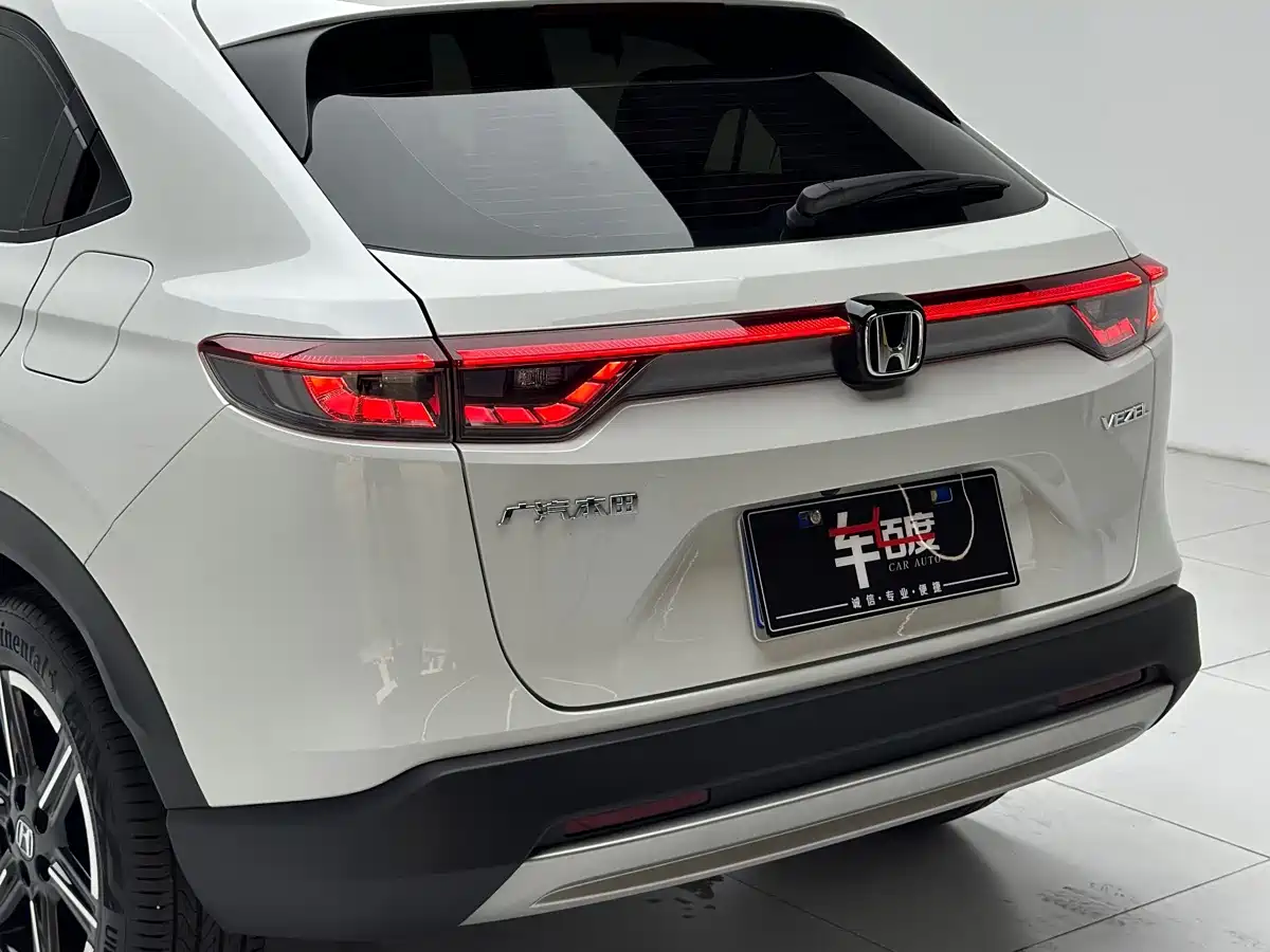 Фото 21 - Honda Vezel