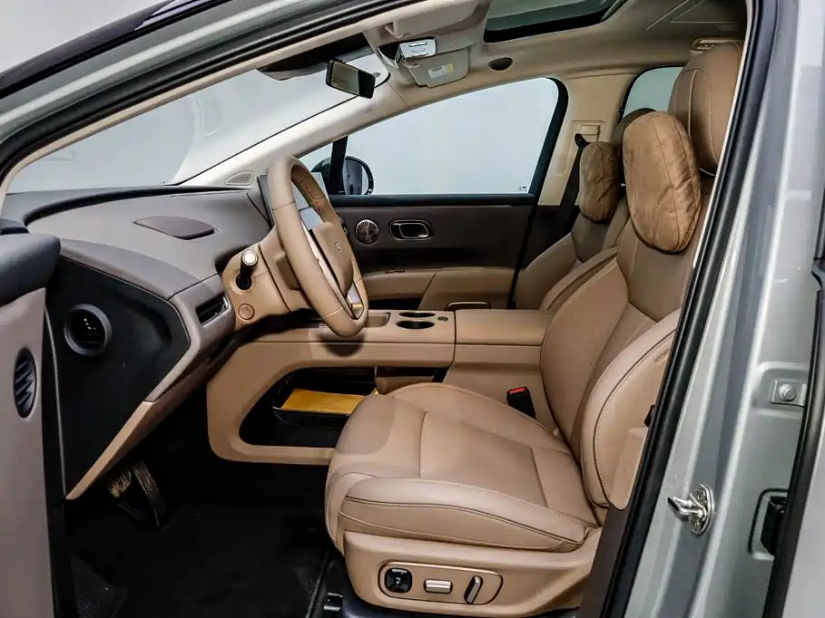 Li Auto Li i8 2025 2025 Standard Edition