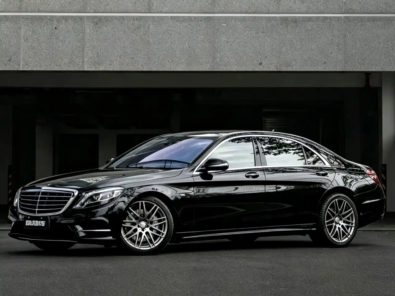 Фото 1 - Brabus S-Class