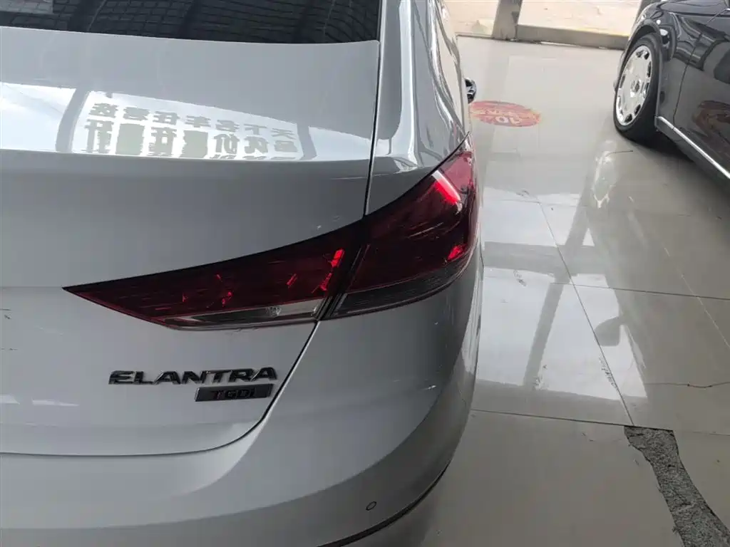 Hyundai Elantra 2019 1.4T Dual-clutch XuanDong·Vitality Type фото 8