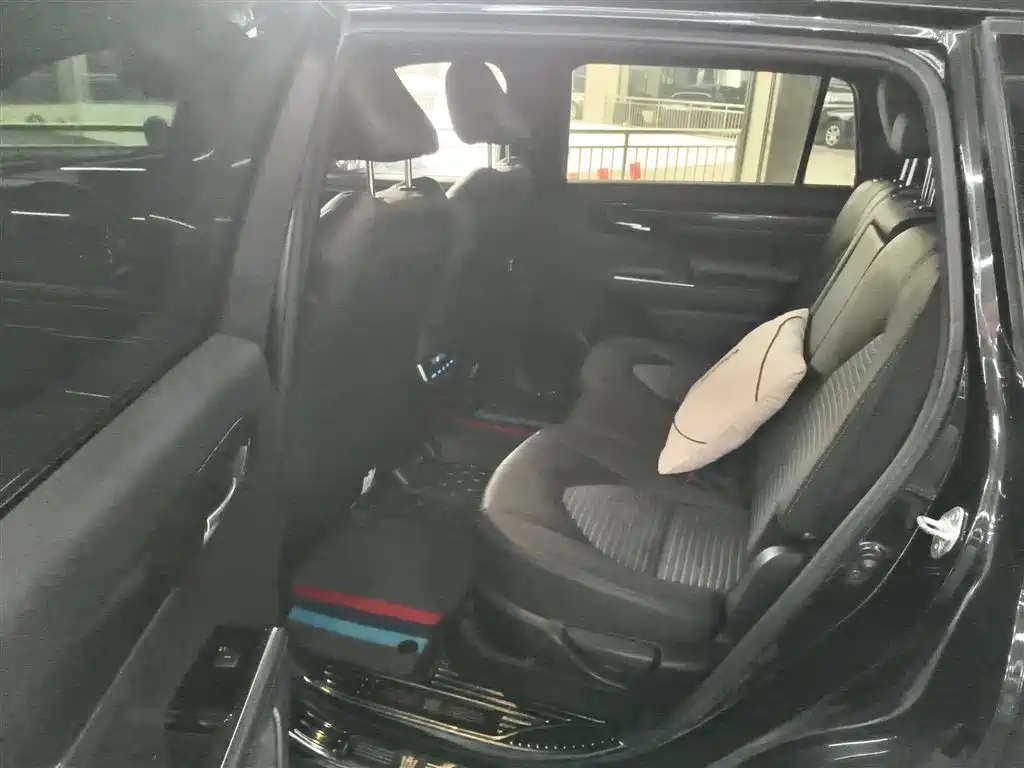 Toyota Crown Kluger 2022 2.5L HEV 4WD Premium Edition фото 17