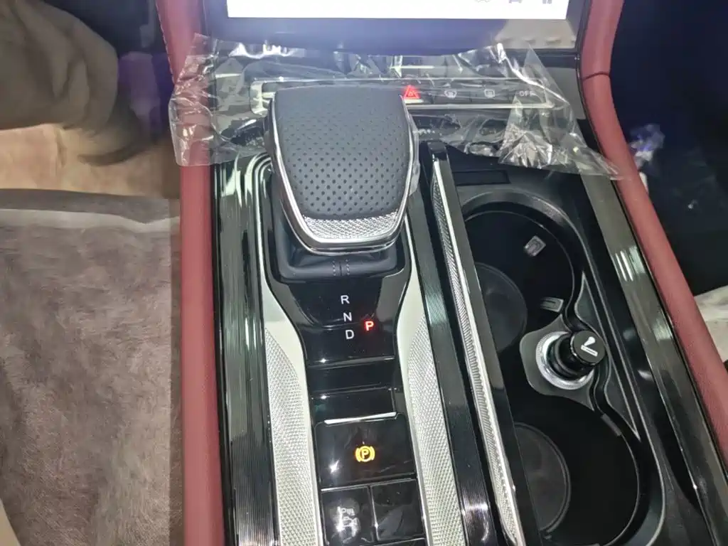 Hongqi H5 PHEV 2026 2025 130 Super Hybrid Edition
