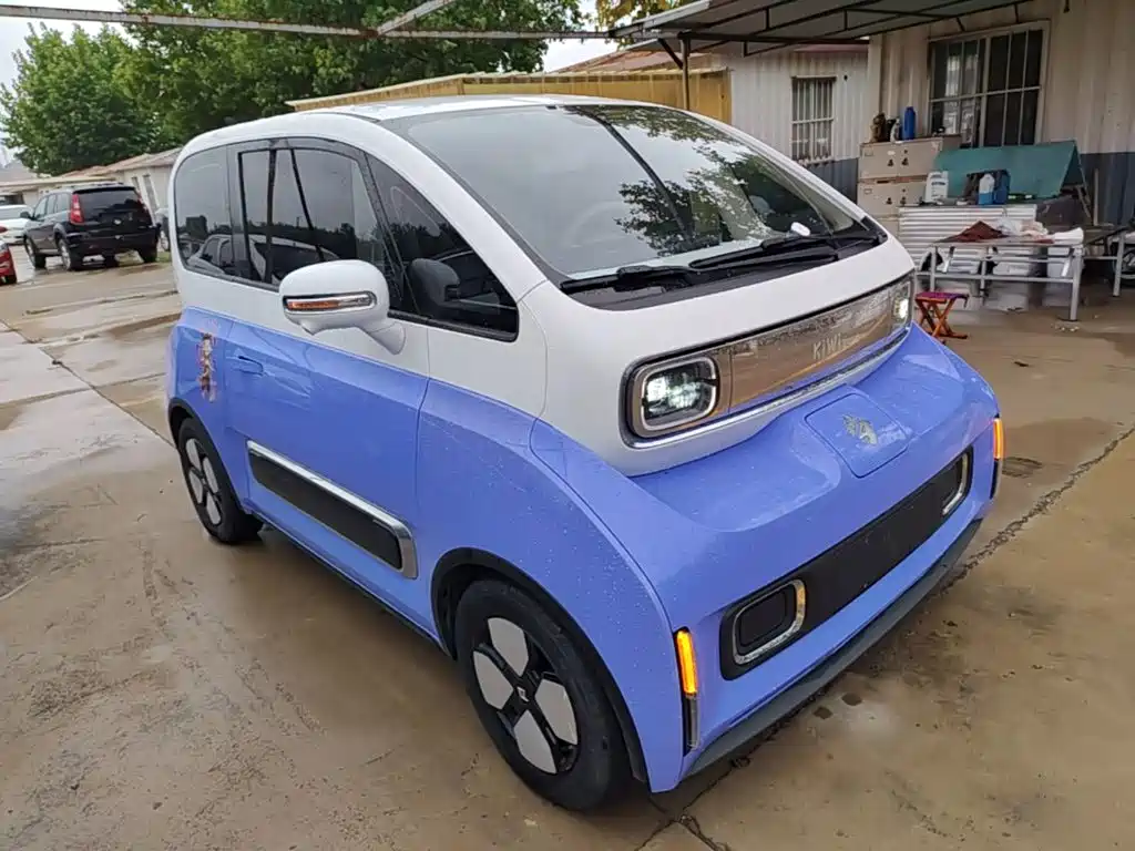 Baojun KiWi EV 2024 2022 Artist Lite Edition LFP