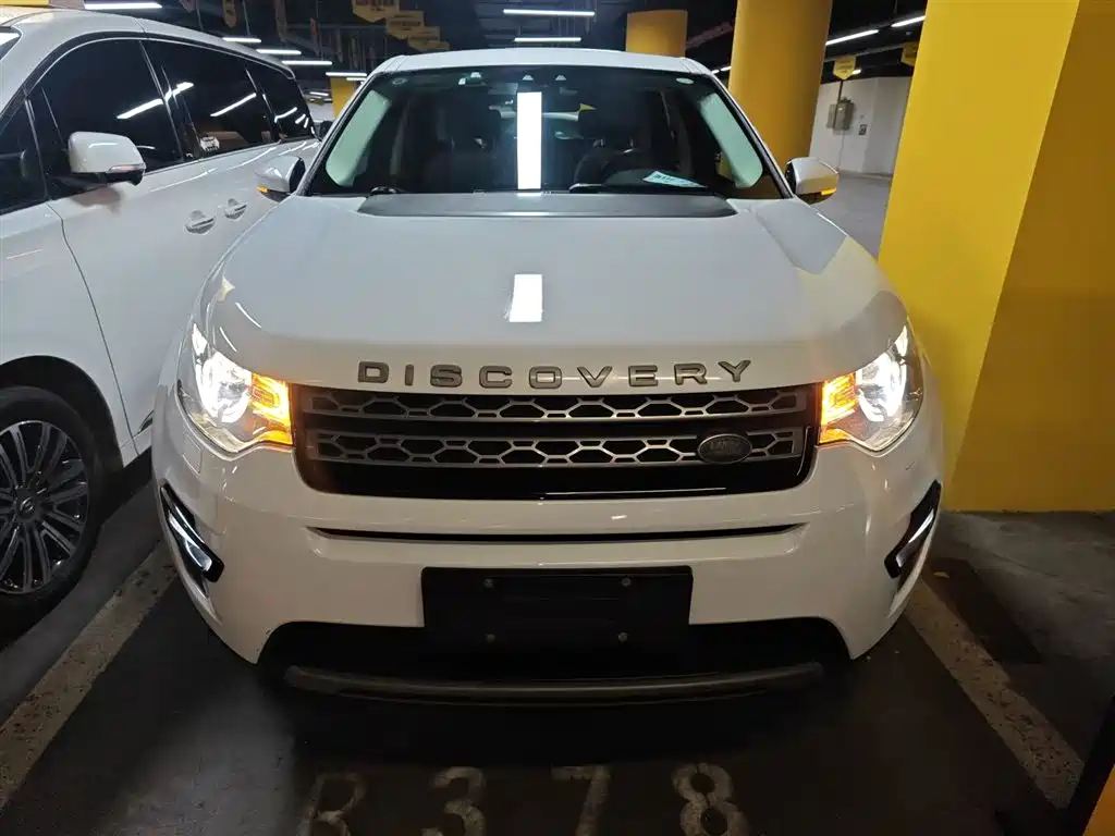 Land Rover Discovery Sport 2017 2.0T SE фото 3