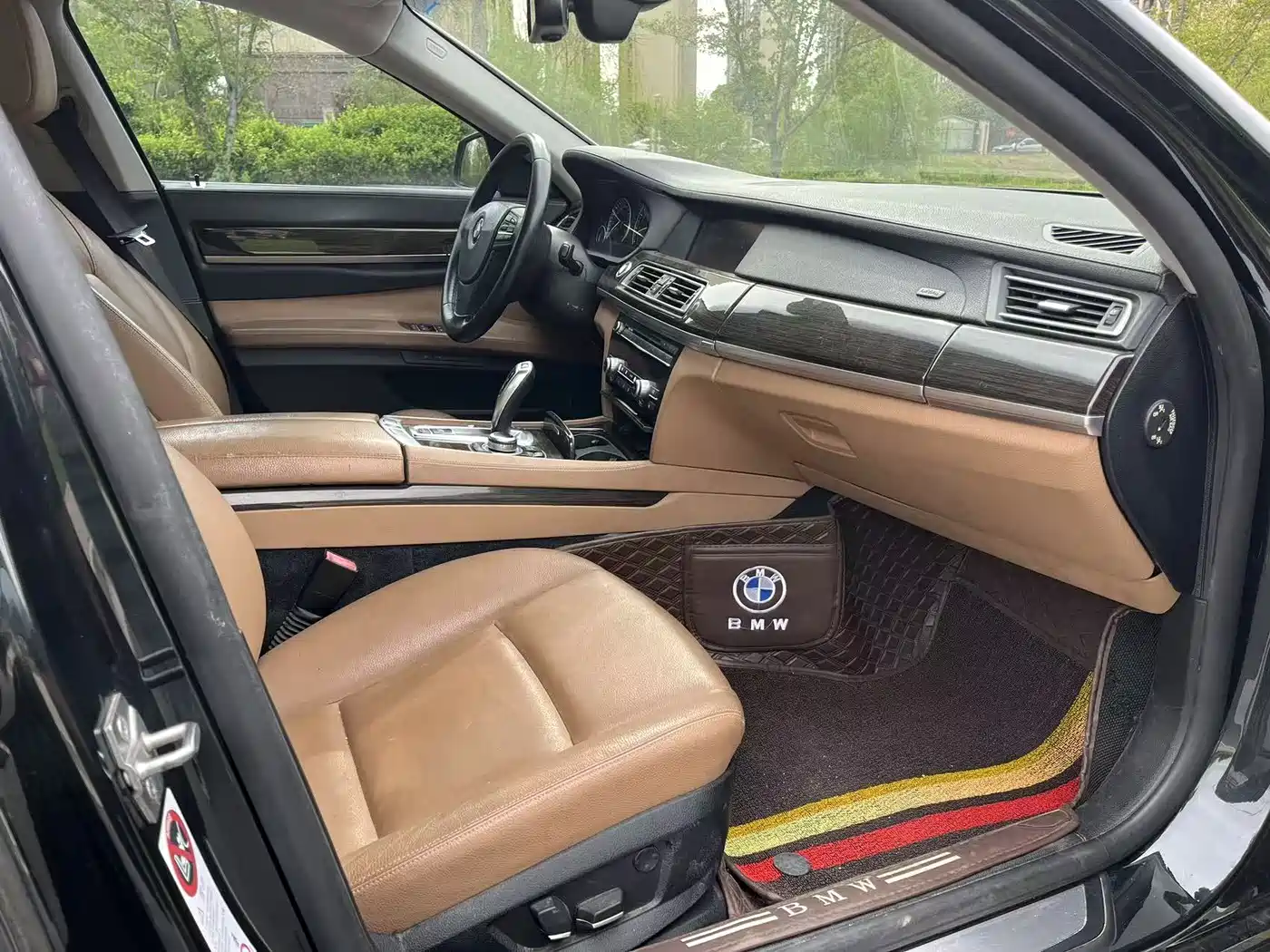 BMW 7 Series 2009 Model 740Li Leading Edition фото 10