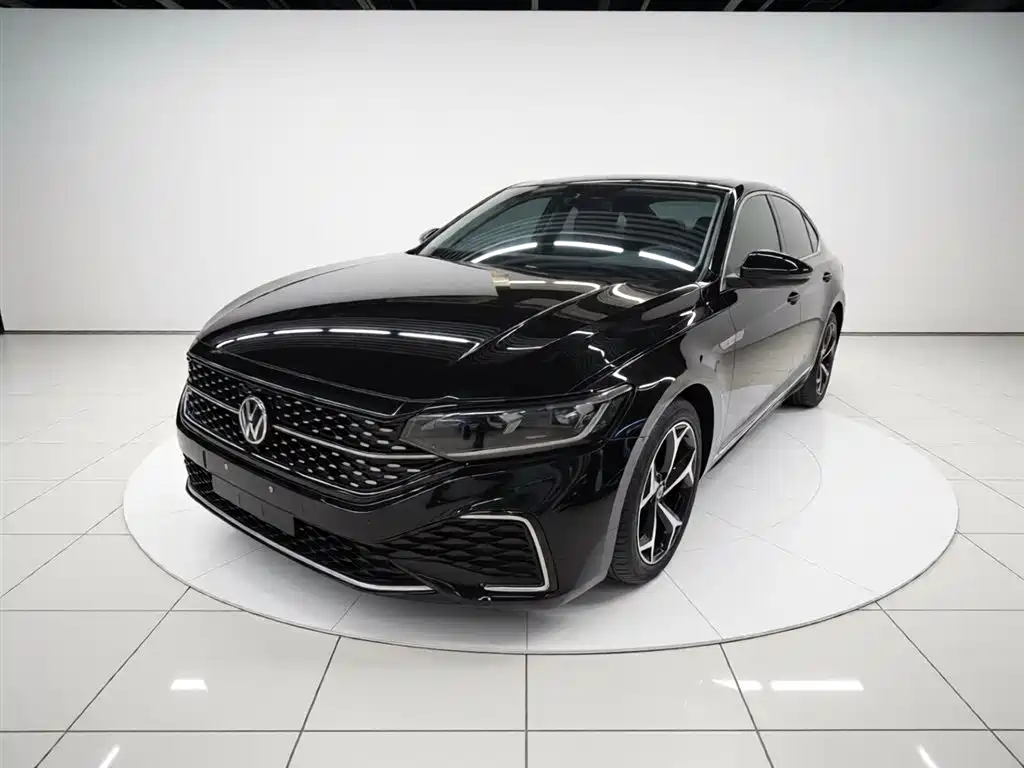 Volkswagen Passat 2024 Model 380TSI Starlight Elite