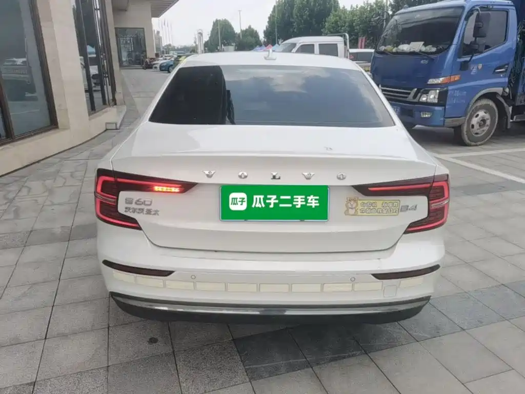 Volvo S60 2023 2023 B4 Smart Vision Luxury Edition