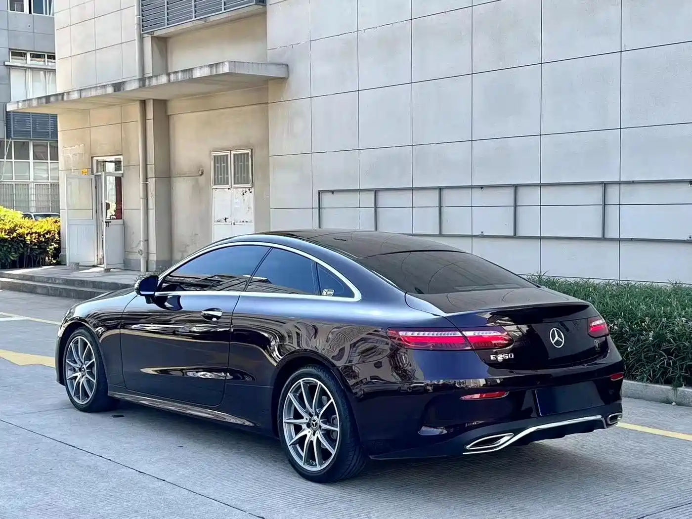 Mercedes-Benz E-Class (Import) 2023 Facelift E 260 Coupe фото 5