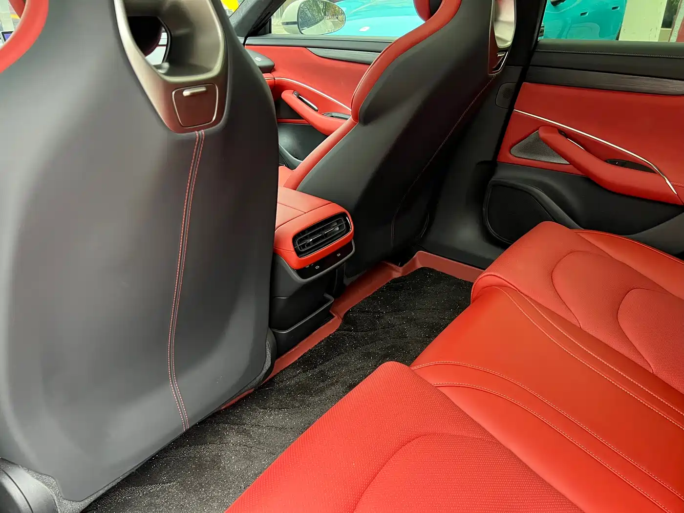 XIAOMI CAR XIAOMI SU7