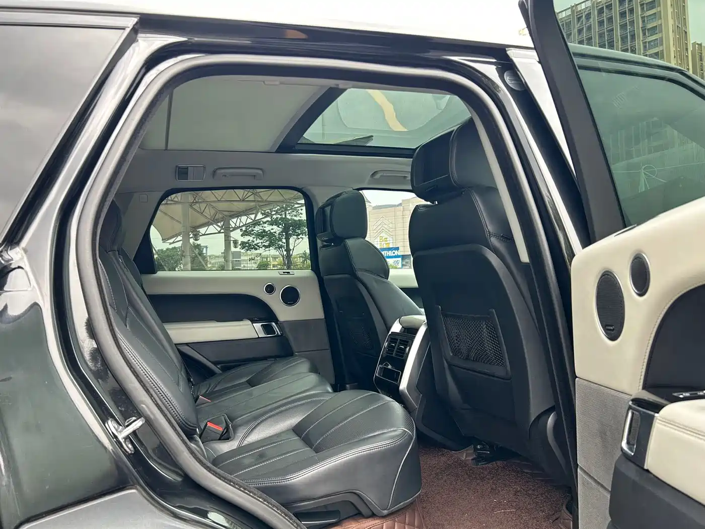 Land Rover Range Rover Sport 2014 3.0 SC V6 HSE фото 12