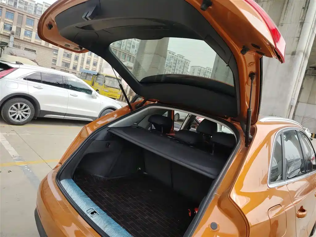 Audi Q3 2015 35 TFSI Millionth Anniversary Intelligent Leader фото 11